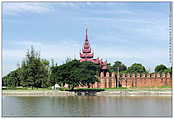 moat of Mya Nyan San Kyaw Palace, Mandalay (c) ulf laube